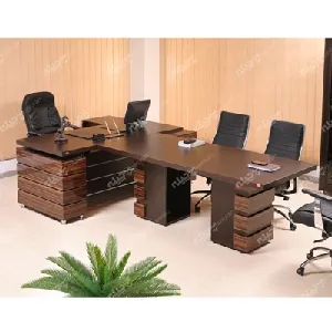 میزمدیریت پاسارگادبا کنفرانس